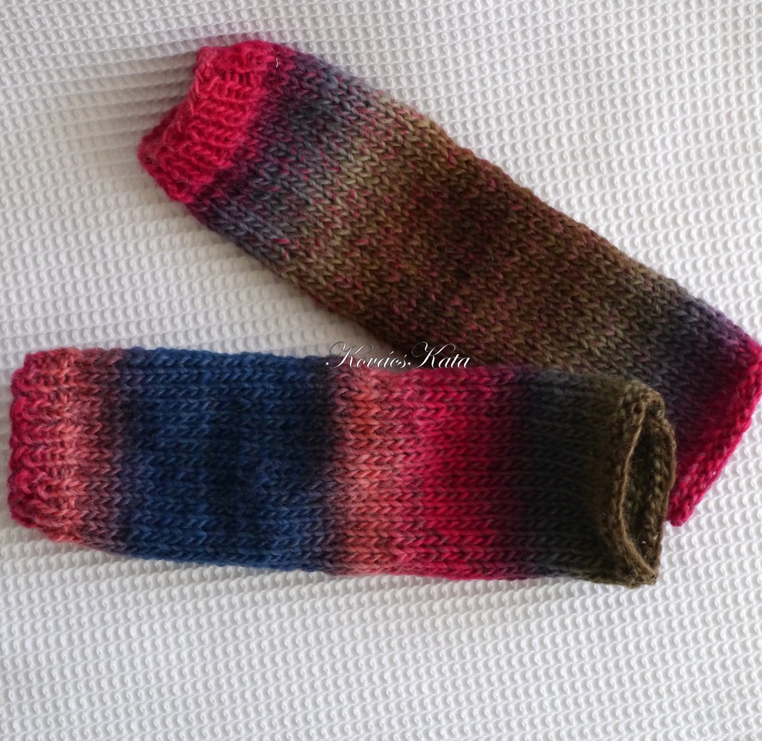 BOSZI-KESZTYŰ / lână - încălzitor de mână boem / zmeură - îmbrăcăminte și modă - eșarfe, pălării, fularuri - mănușă - Artynos.ro