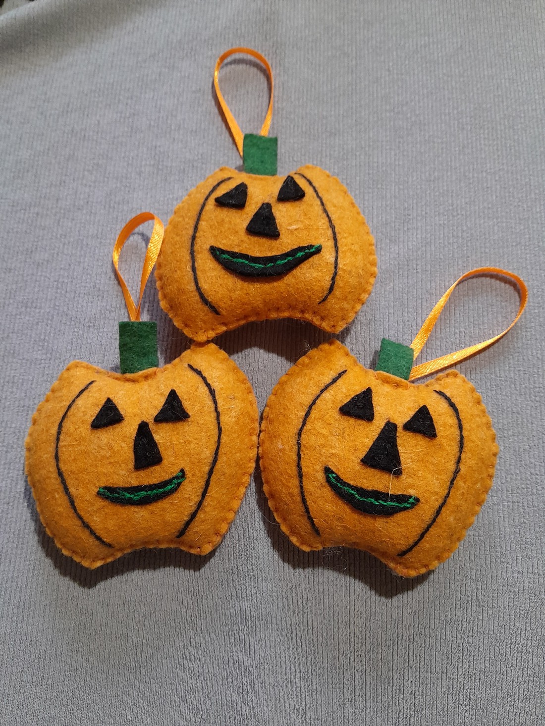  Decorațiuni de toamnă, ( trei dovleci) - casă & stil de viață - accesorii pentru decorat casa - halloween - tot ce ai nevoie pentru petrecere! - dovleac de halloween - Artynos.ro