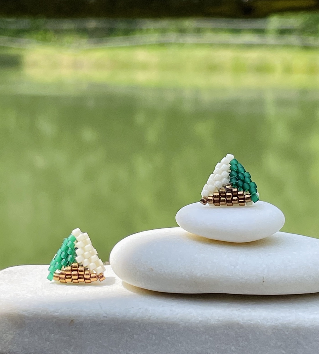Cercei Champagne - bijuterii - cercei - cercei și ornamente pentru urechi - Artynos.ro Cercei Champagne - bijuterii - cercei - cercei și ornamente pentru urechi - Artynos.ro