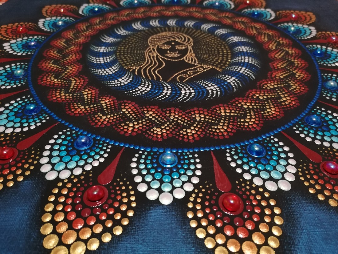 Regina Estului mandala punctată - - Artynos.ro Regina Estului mandala punctată - - Artynos.ro