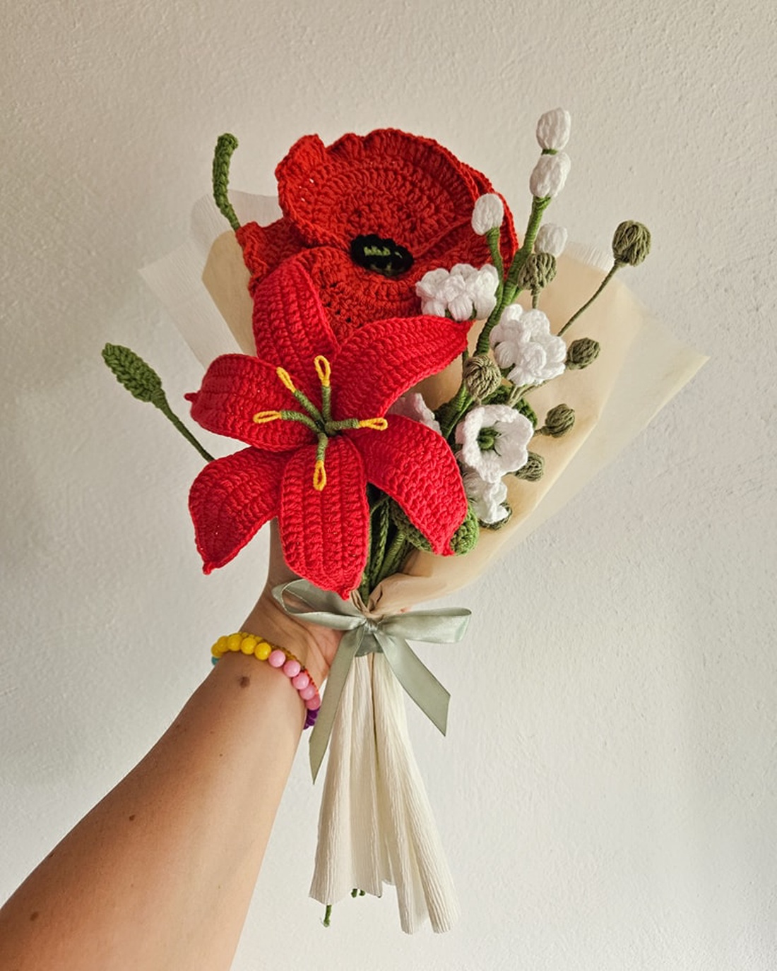 Buchet crosetat - casă & stil de viață - accesorii pentru decorat casa - suport de flori - buchete de flori - Artynos.ro Buchet crosetat - casă & stil de viață - accesorii pentru decorat casa - suport de flori - buchete de flori - Artynos.ro