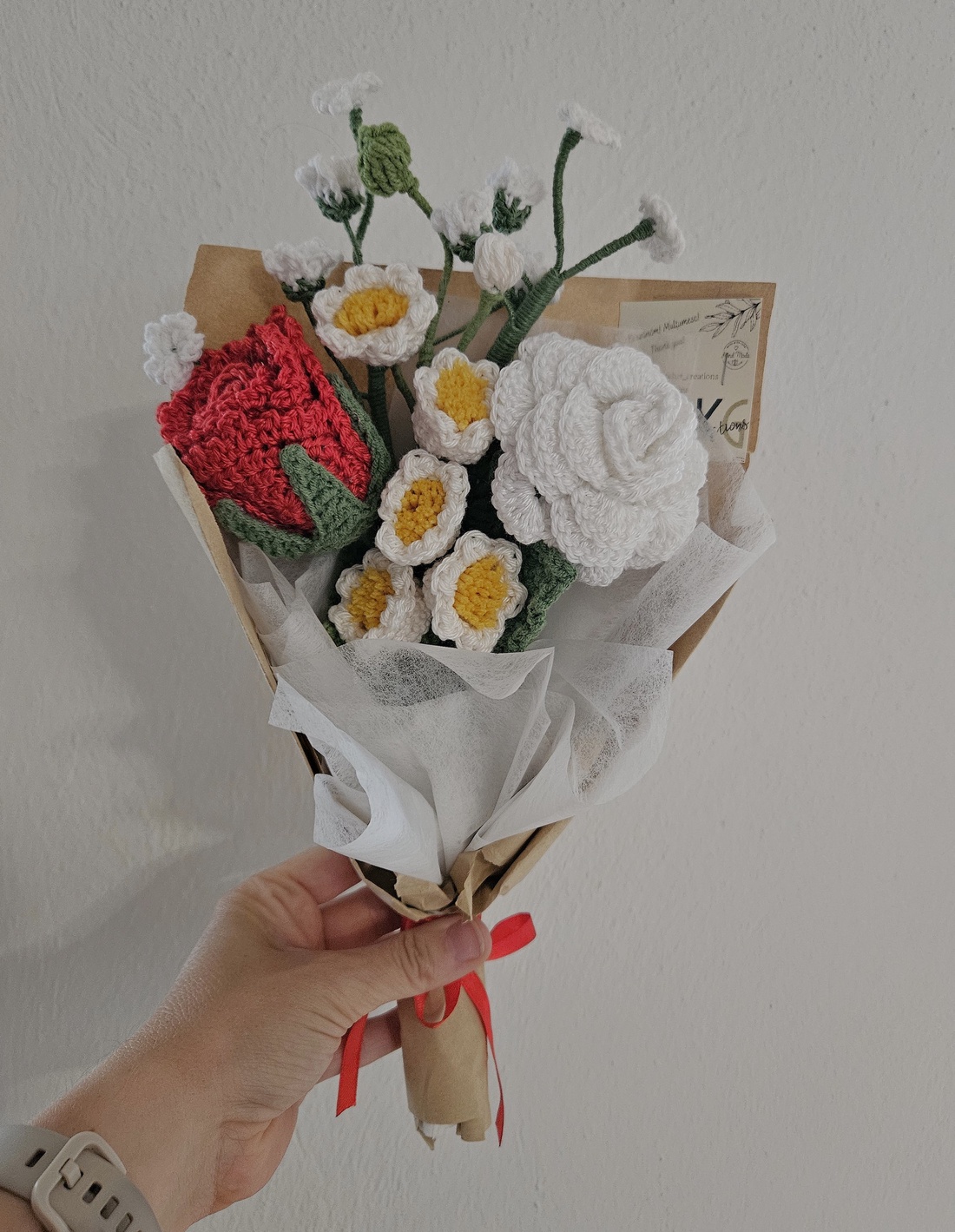 Buchet crosetat - - Artynos.ro Buchet crosetat - - Artynos.ro