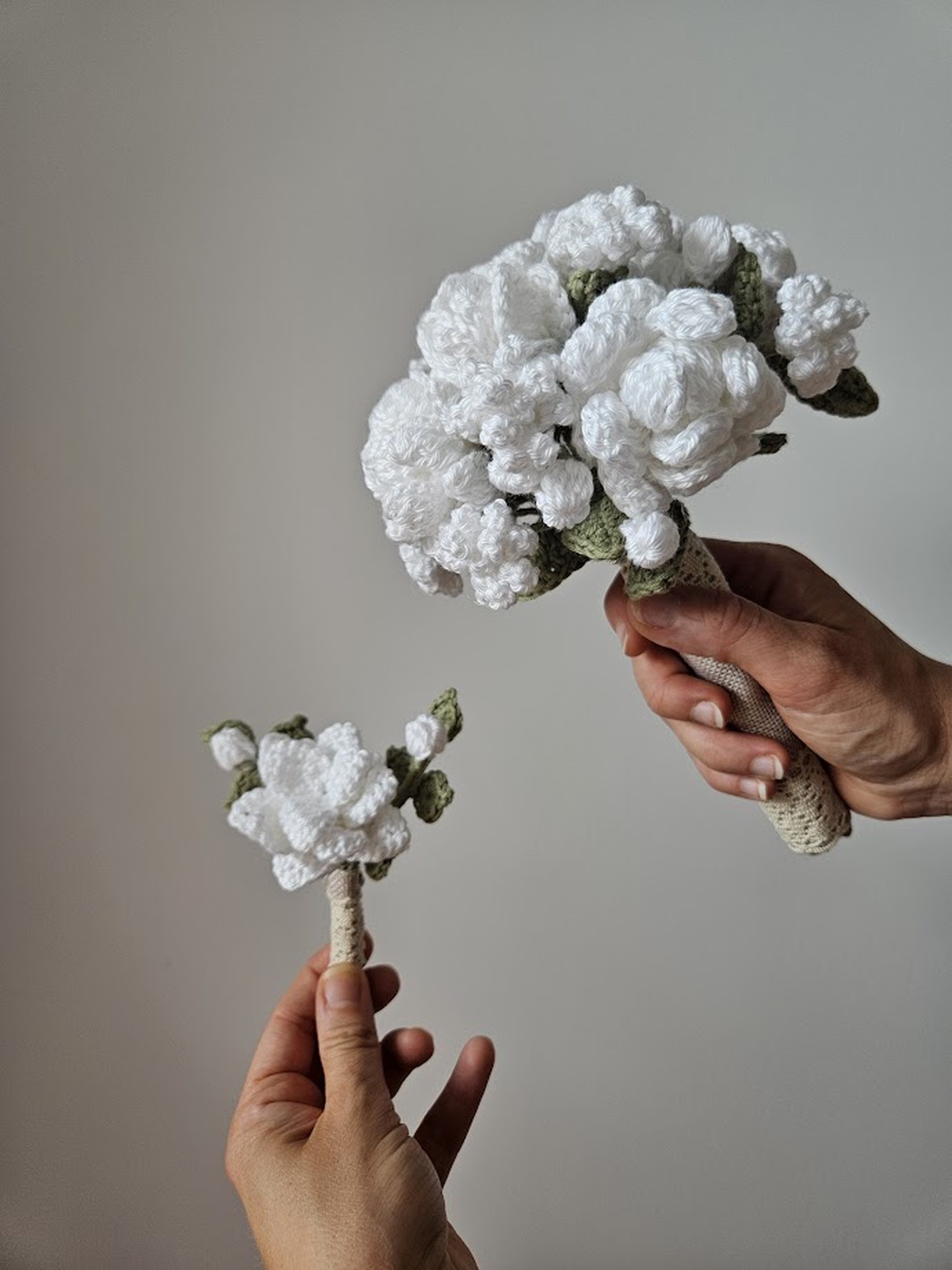 Buchet de mireasa si brosa mire - accesorii nuntă - buchet mireasă - Artynos.ro Buchet de mireasa si brosa mire - accesorii nuntă - buchet mireasă - Artynos.ro