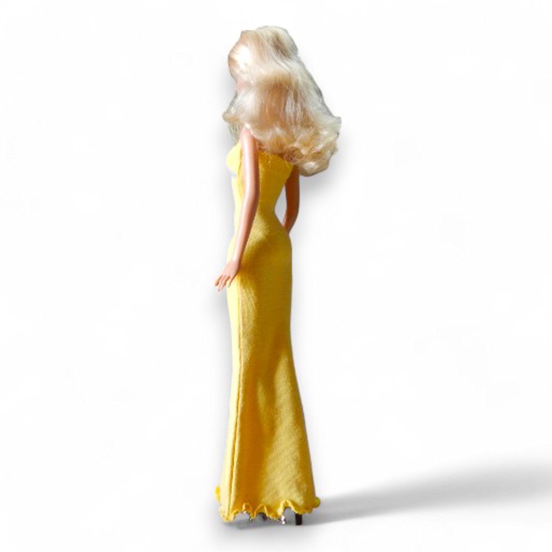 Rochie Barbie galbenă în stil sirena, cu cristale � rochie pentru păpuși de tip Barbie (a002cs) - jucării și echipamente pentru copii - jucării și accesorii pentru copii - haine de barbie - Artynos.ro