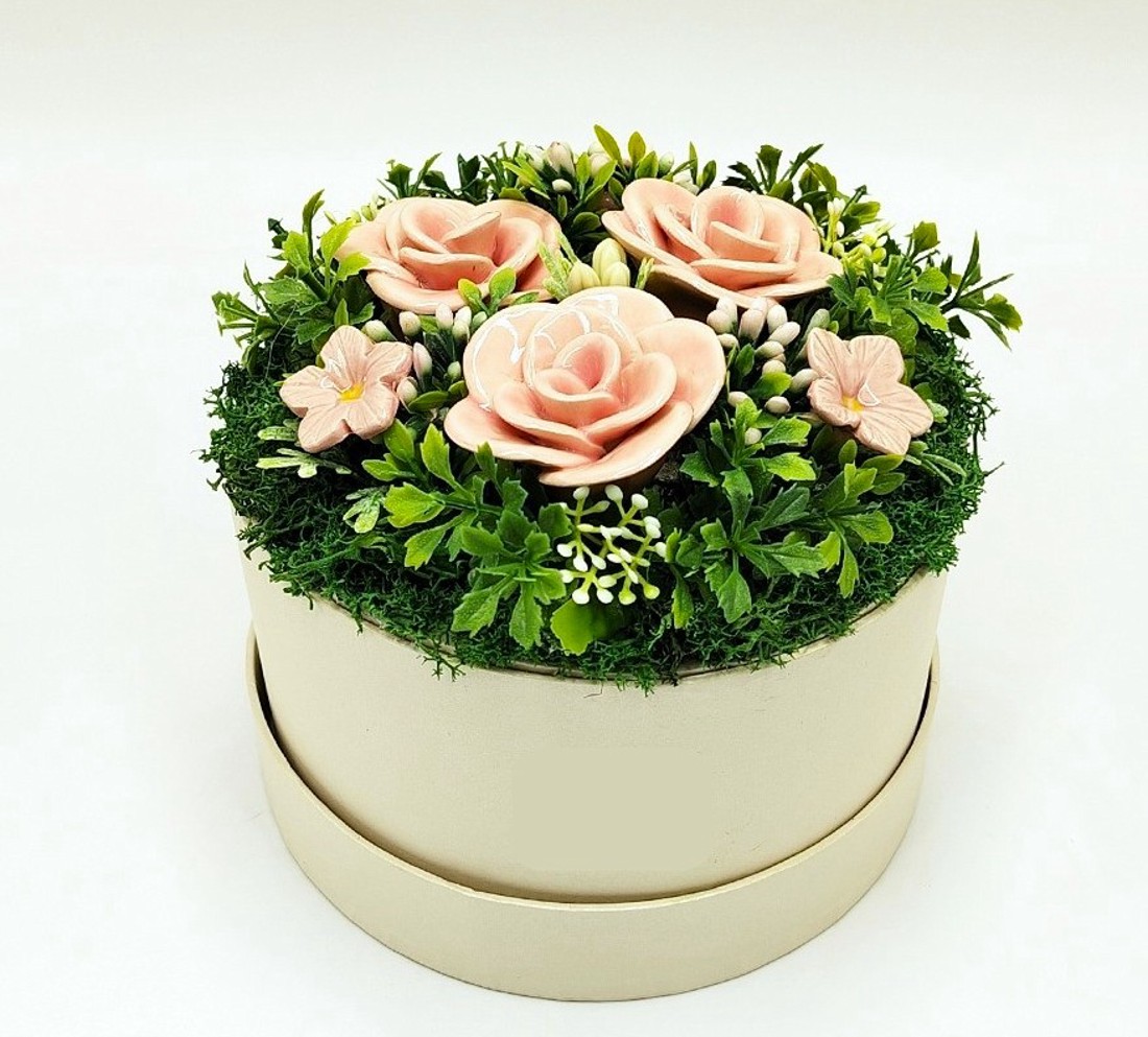 Cutie cu trandafiri, buchet de flori din ceramică, roz, 6 bucăți - casă & stil de viață - decorațiuni de casă - accesorii florale - buchete de flori - Artynos.ro