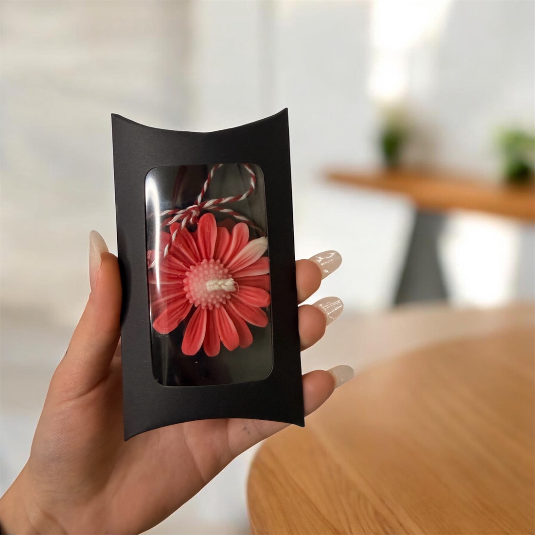 Mărțișor margaretă - lumânare  - casă & stil de viață - lumânări, parfumuri, arome - lumânări artizanale - Artynos.ro