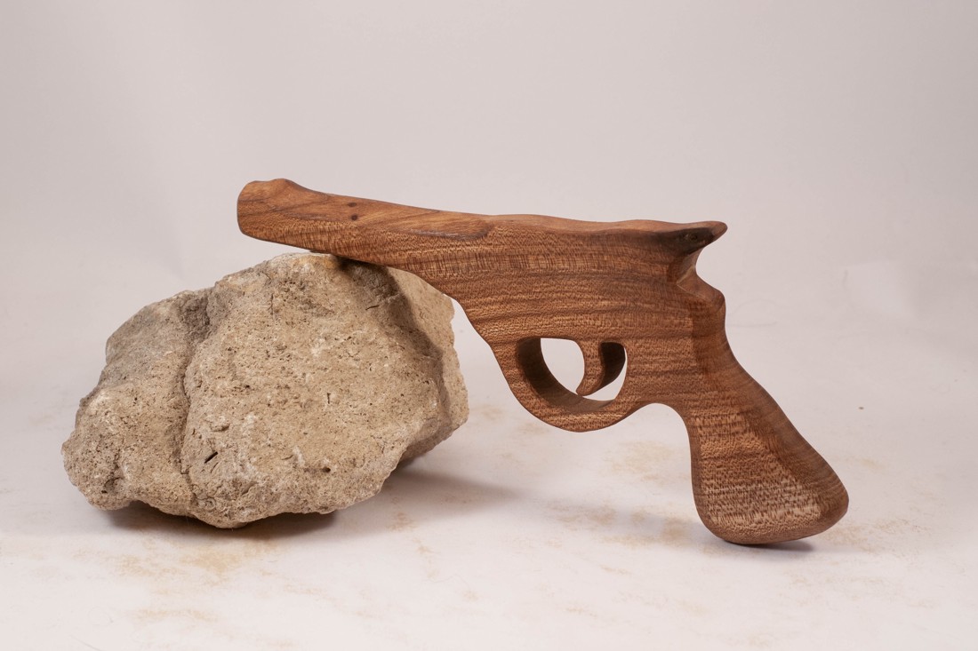 Joc pistol din lemn - - Artynos.ro Joc pistol din lemn - - Artynos.ro