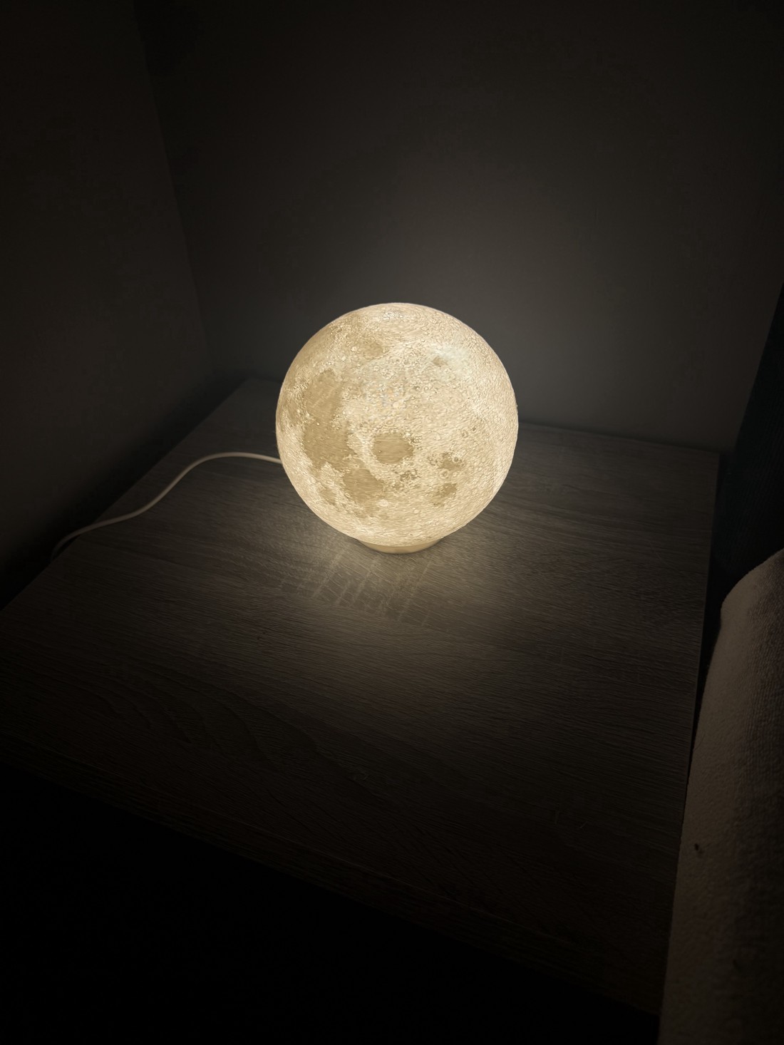 Lampa Lună � Iluminat ambiental realist în formă de lună / Lampă de birou (15 cm) USB -  - Artynos.ro