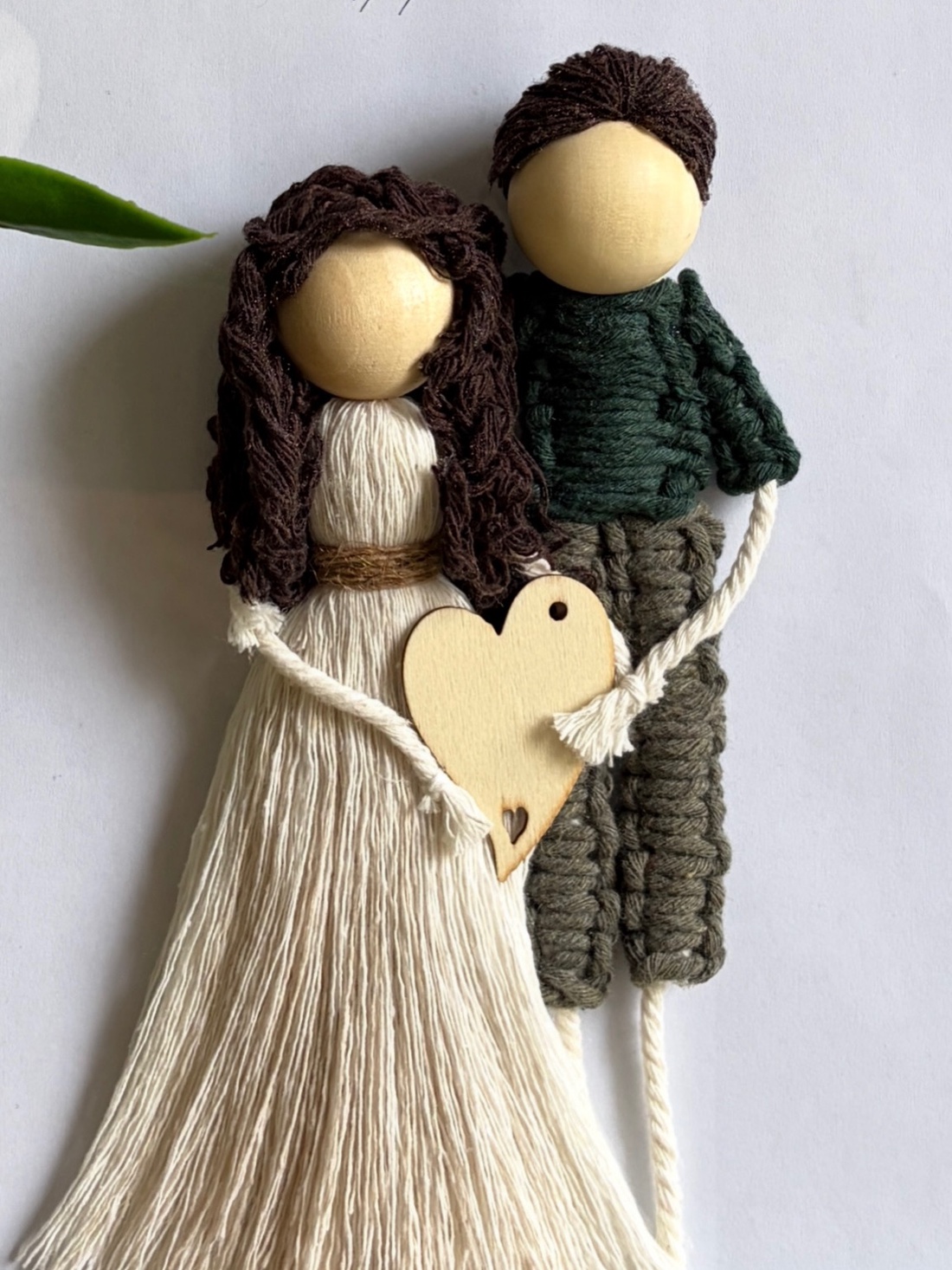 Rama cadou 2 figurine - casă & stil de viață - decorațiuni de casă - decorațiuni de pereți - decor de pereți, macrame - Artynos.ro