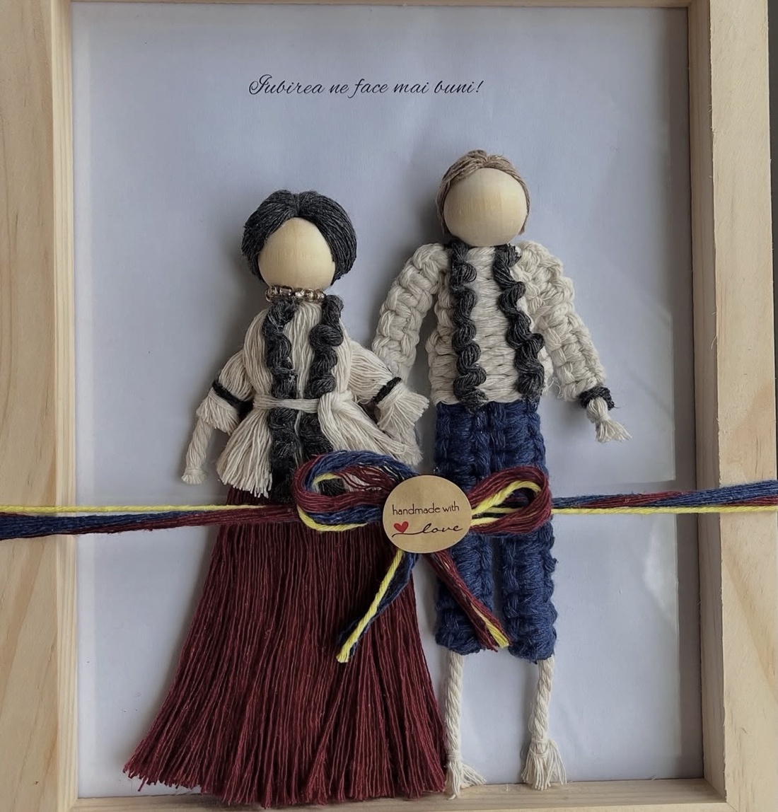 Ramă motive tradiționale bunici/ părinți  - casă & stil de viață - decorațiuni de casă - decorațiuni de pereți - decor de pereți, macrame - Artynos.ro