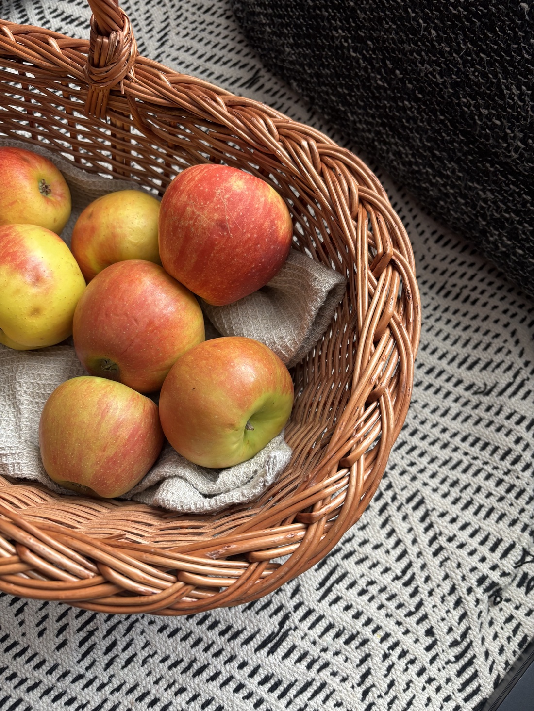 Coș cadou oval mic KC-205 - casă & stil de viață - organizare & depozitare - coșuri depozitare - Artynos.ro