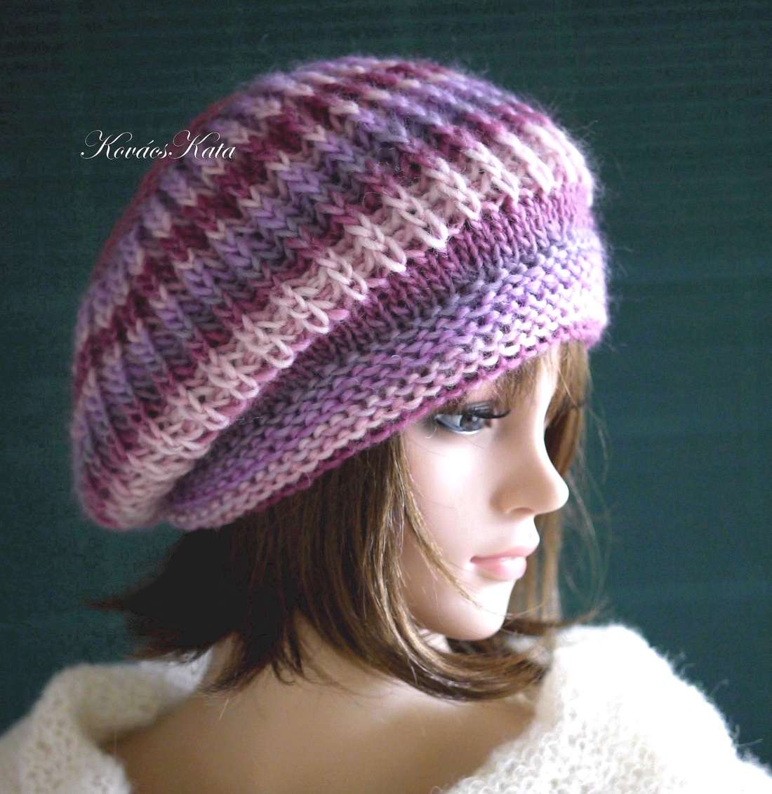 BORBÁLA / grădina de trandafiri - capac cu ciuperci tricotat manual exclusiv - îmbrăcăminte și modă - eșarfe, pălării, fularuri - căciulă - Artynos.ro