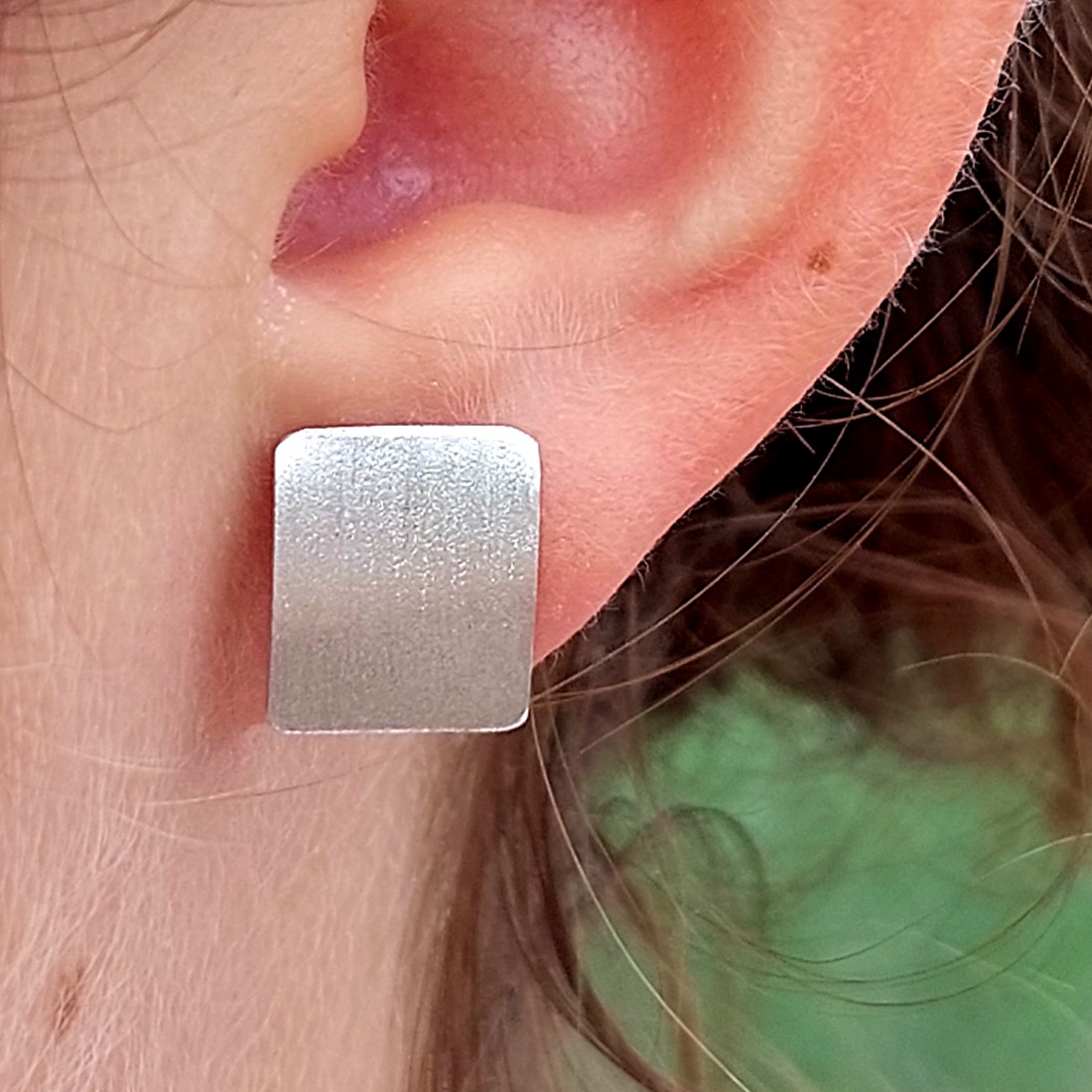 Cercei minimali, pătrați, din aluminiu - bijuterii - cercei - cercei cu figurine - Artynos.ro