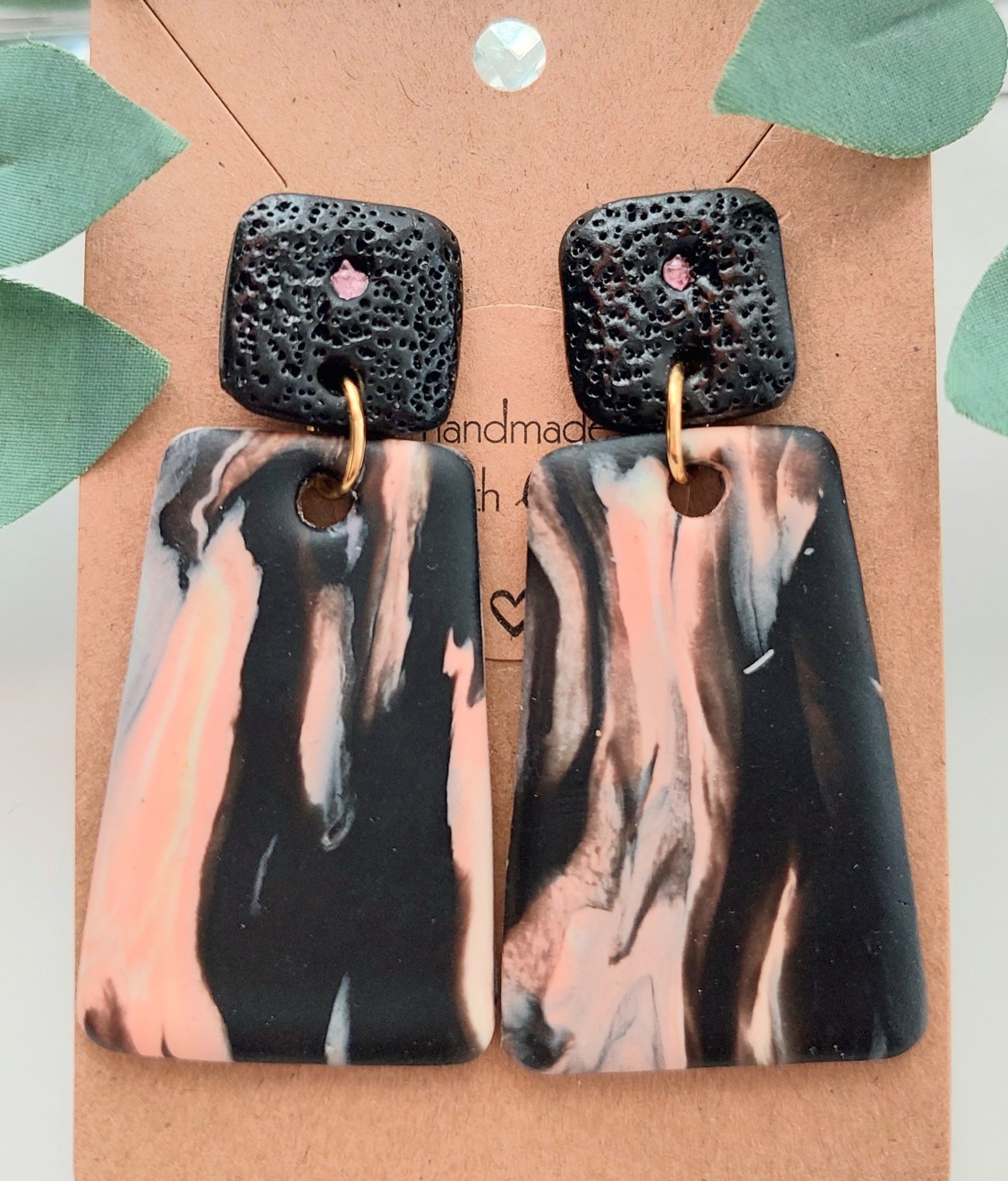 Cercei Peach-black marble elegance - bijuterii - cercei - cercei agățați - Artynos.ro