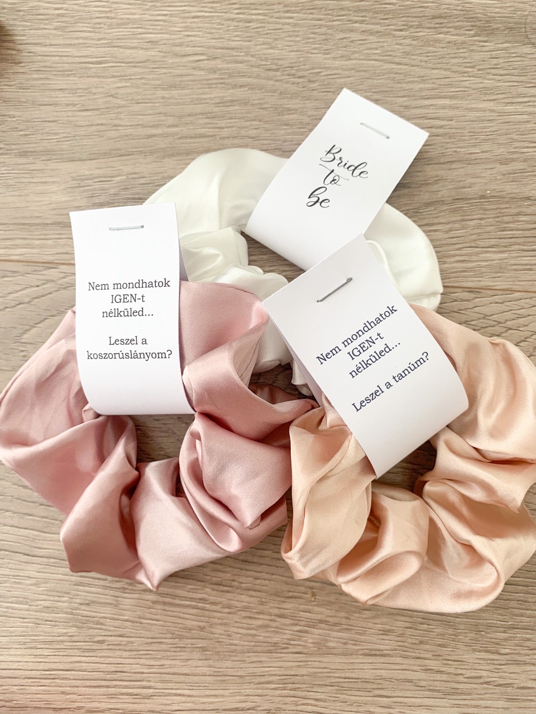 Elastic de păr Team Bride și pahar de șampanie -  - Artynos.ro
