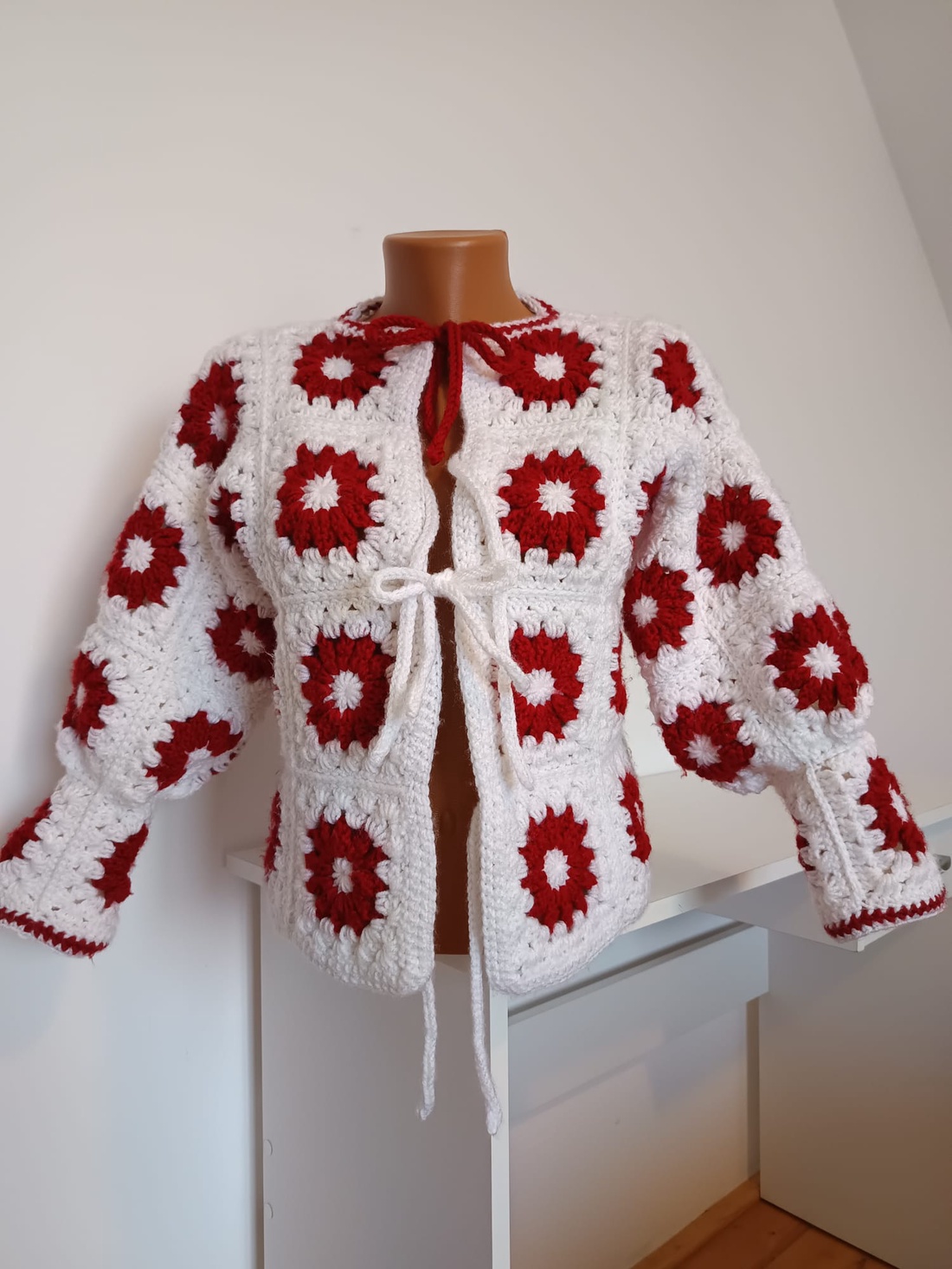 Cardigan croșeat - îmbrăcăminte și modă - haine damă - hanorace, cardigane - Artynos.ro