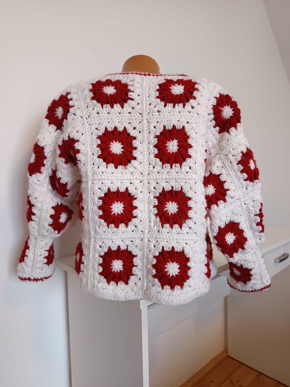 Cardigan croșeat - îmbrăcăminte și modă - haine damă - hanorace, cardigane - Artynos.ro