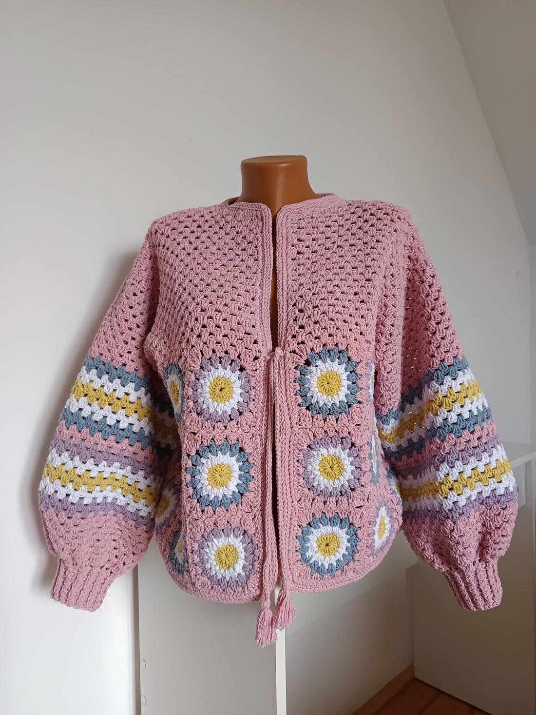 Cardigan ( jachetă) croșeat - îmbrăcăminte și modă - haine damă - hanorace, cardigane - Artynos.ro