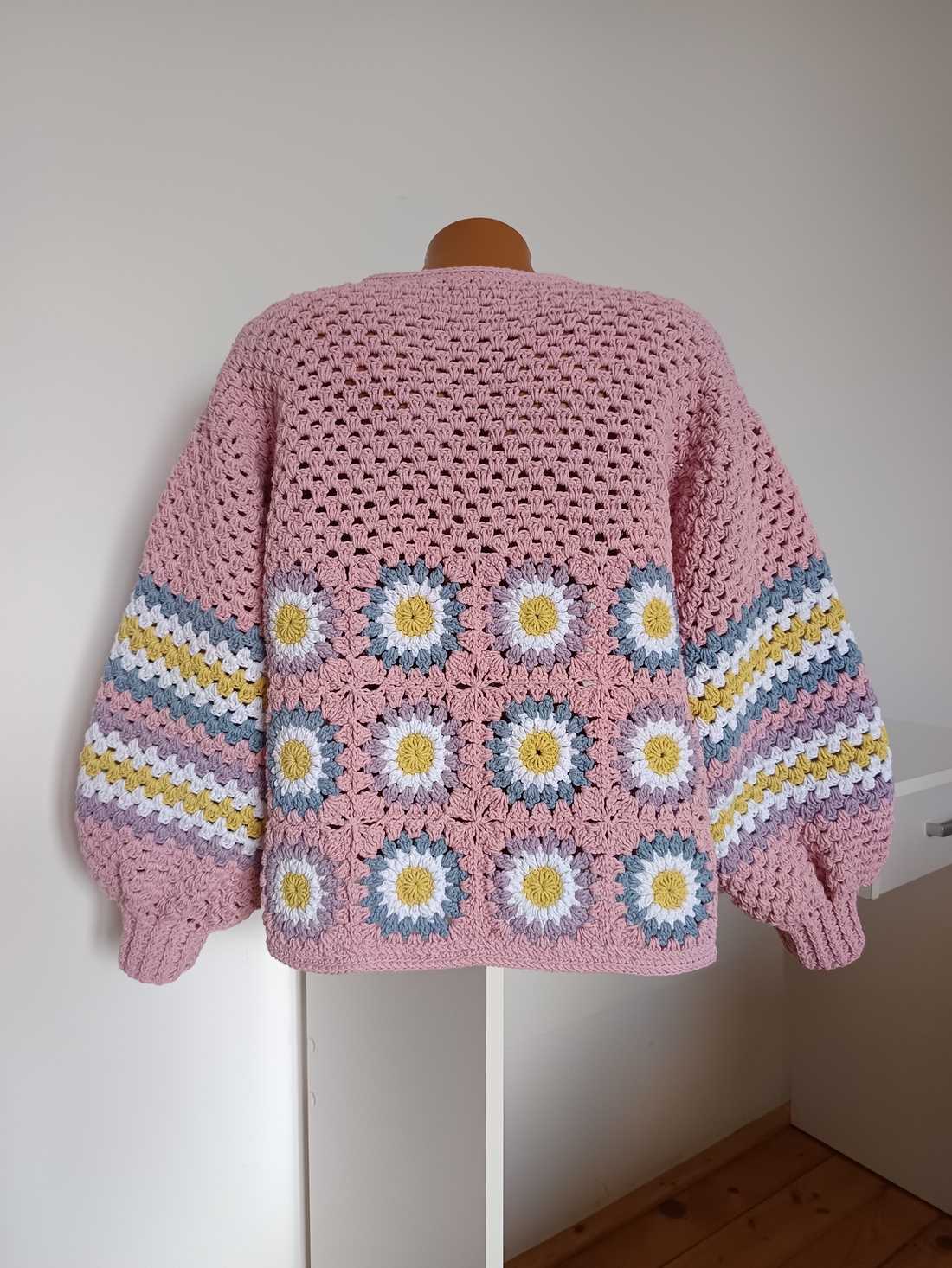 Cardigan ( jachetă) croșeat - îmbrăcăminte și modă - haine damă - hanorace, cardigane - Artynos.ro