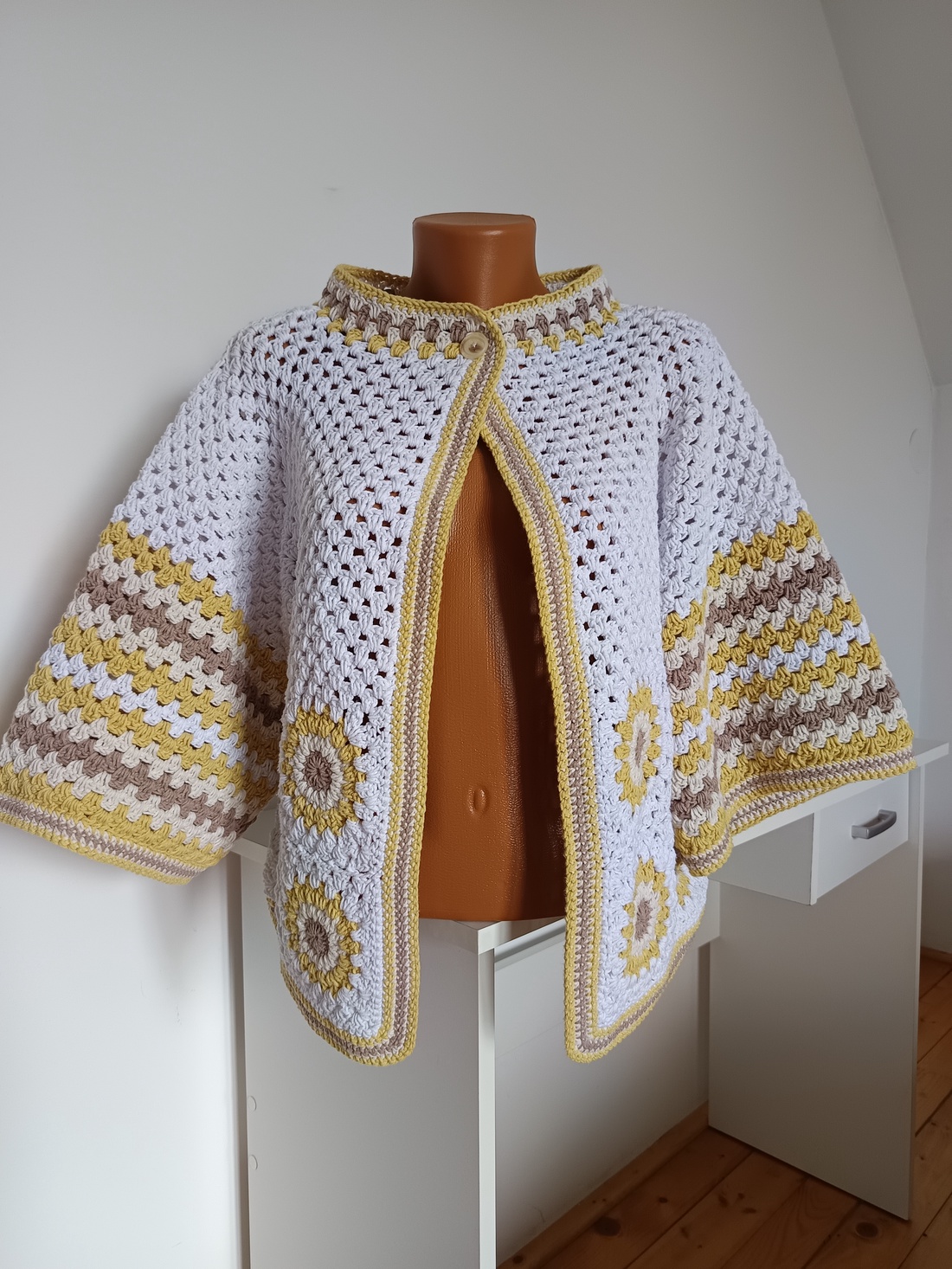 Cardigan  croșeat - îmbrăcăminte și modă - haine damă - hanorace, cardigane - Artynos.ro
