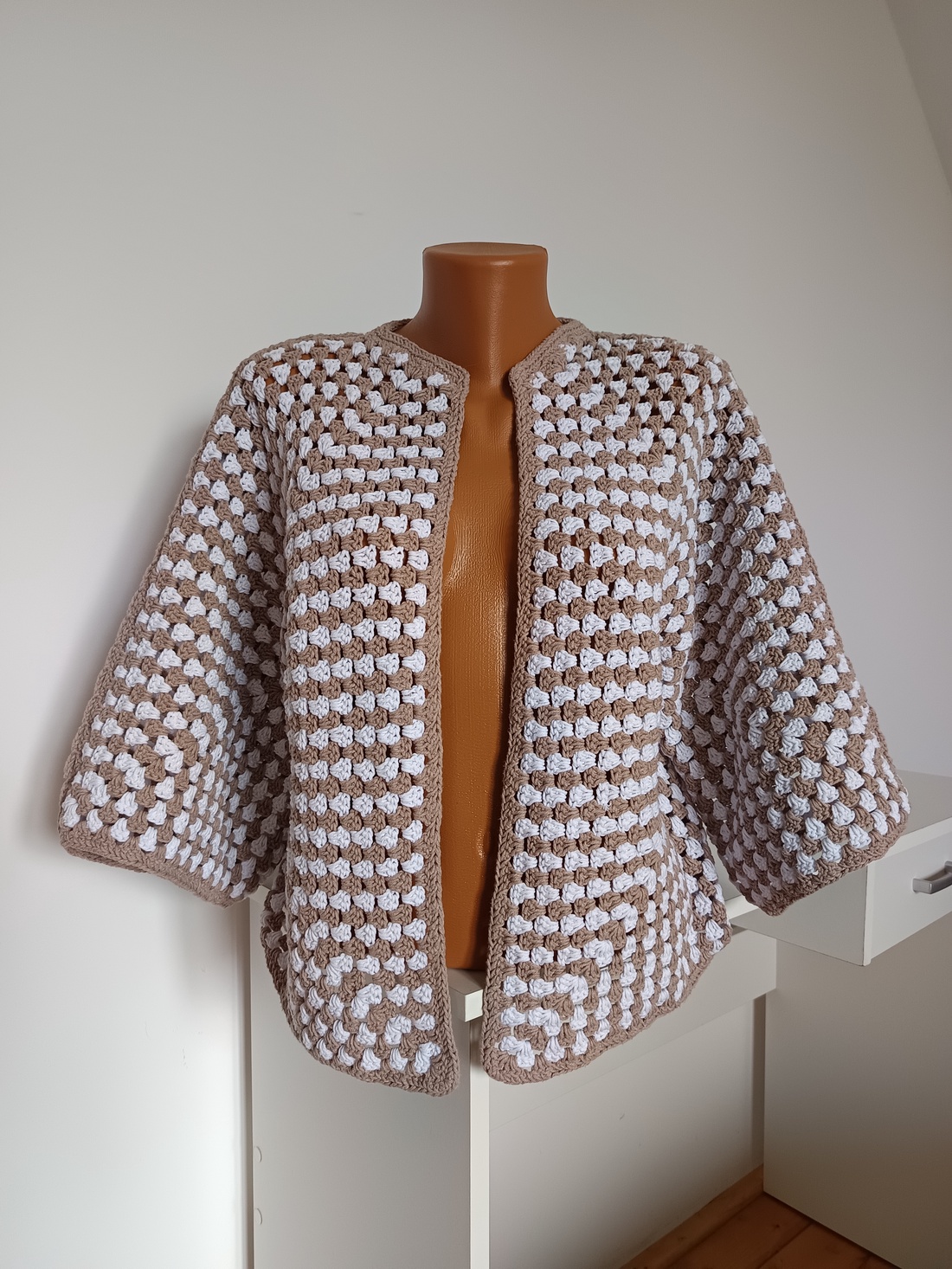 Cardigan  croșeat - îmbrăcăminte și modă - haine damă - hanorace, cardigane - Artynos.ro