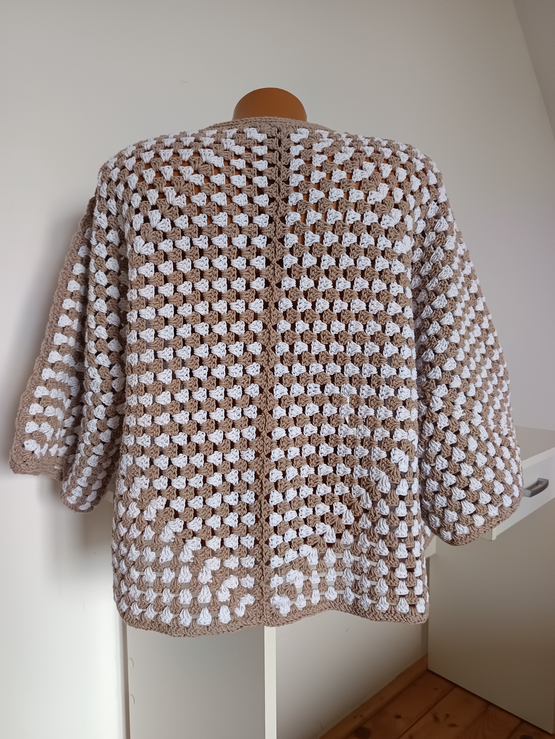 Cardigan  croșeat - îmbrăcăminte și modă - haine damă - hanorace, cardigane - Artynos.ro