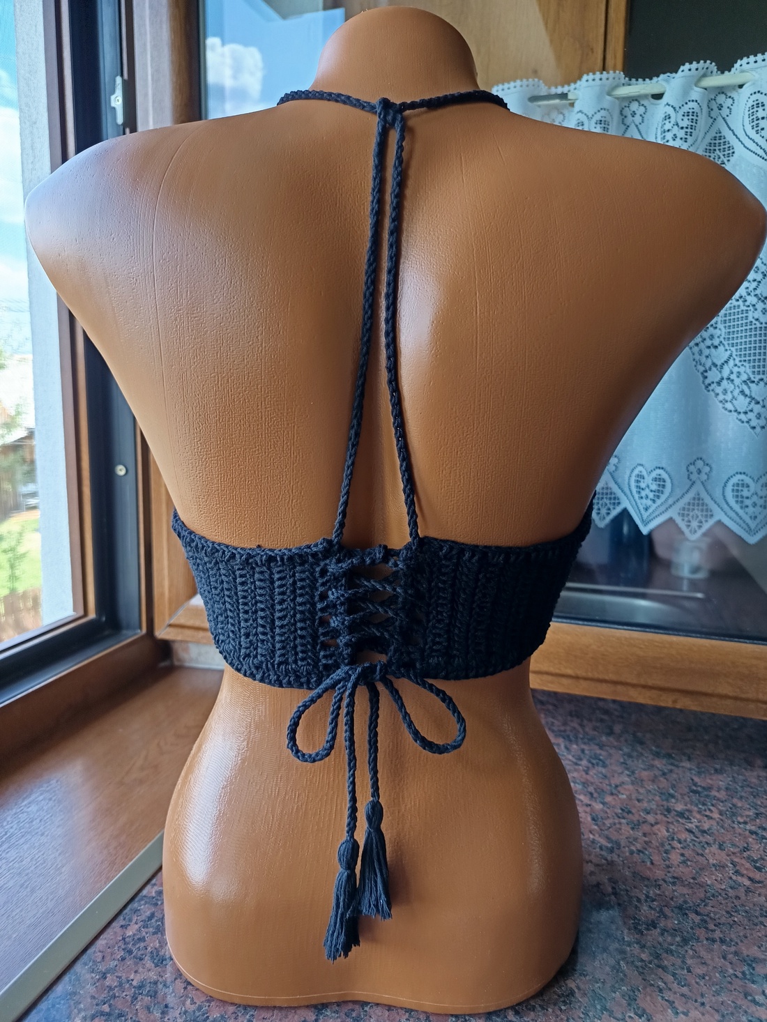 Top croșetat  - îmbrăcăminte și modă - haine damă - bralette și bustiere - Artynos.ro
