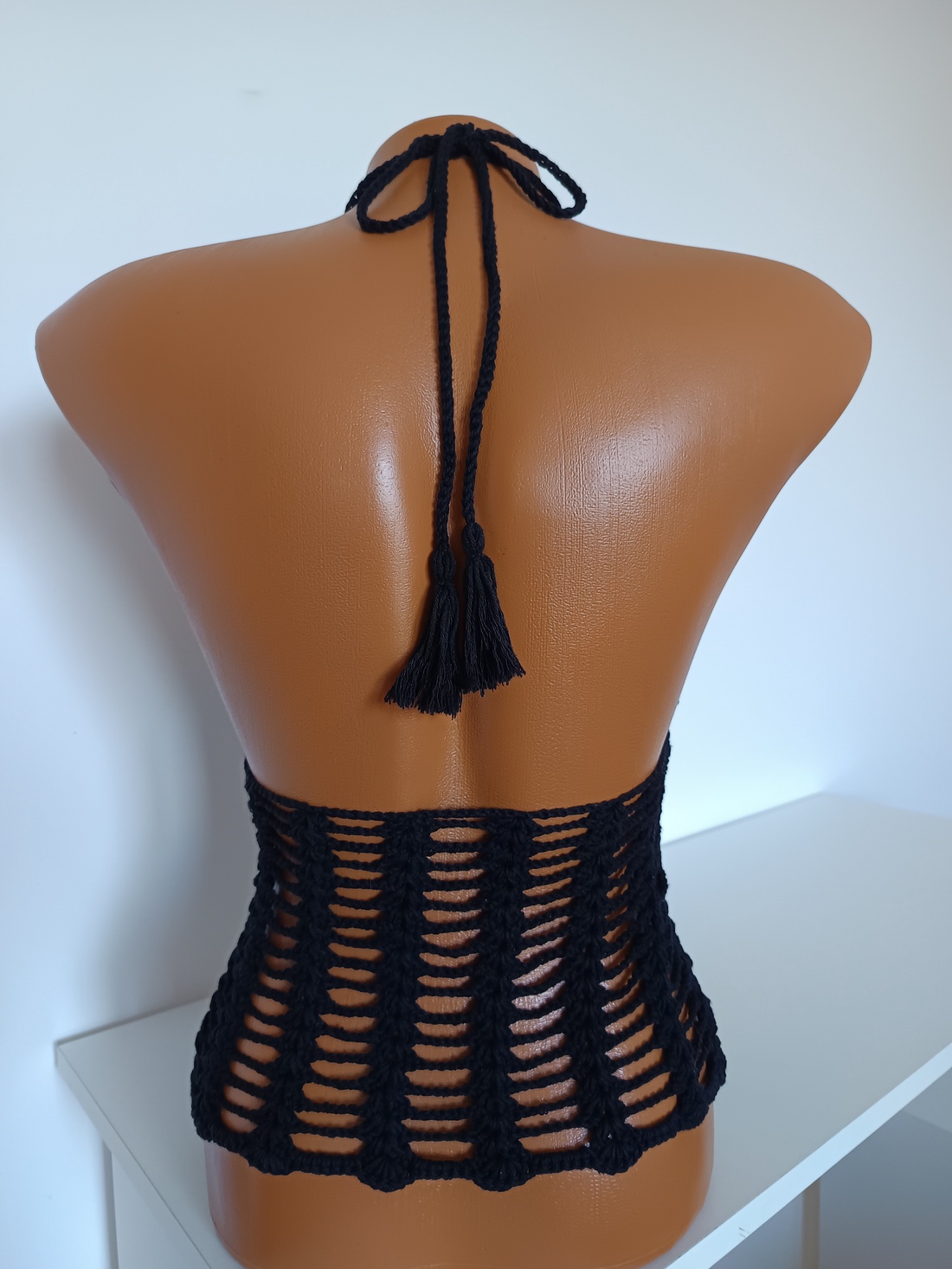 Top croșetat  - îmbrăcăminte și modă - haine damă - bralette și bustiere - Artynos.ro