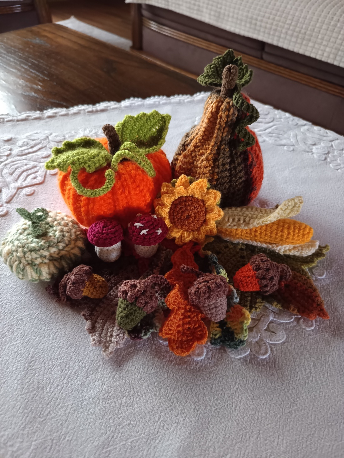 Decor toamnă croșetat  - casă & stil de viață - decorațiuni de casă - accesorii florale - buchete de flori - Artynos.ro
