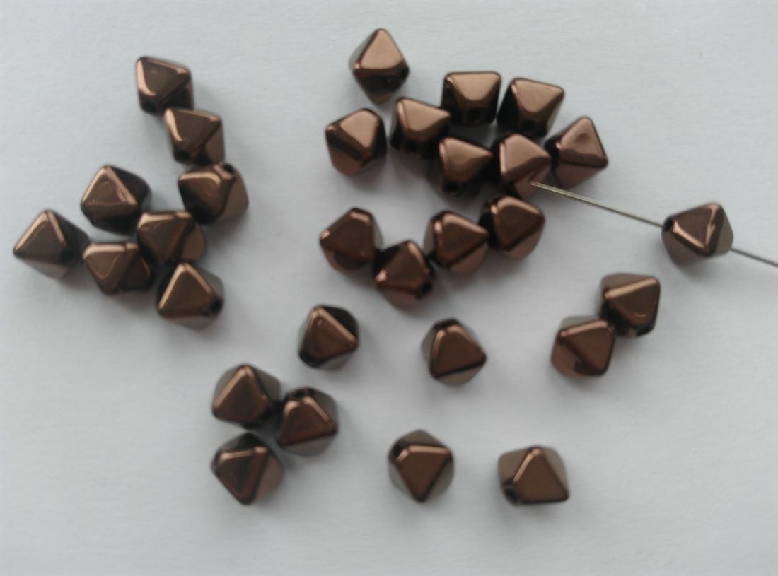 Mărgele din sticlă cehă - 6mm - 60 buc / pachet - maro închis - - Artynos.ro Mărgele din sticlă cehă - 6mm - 60 buc / pachet - maro închis - - Artynos.ro
