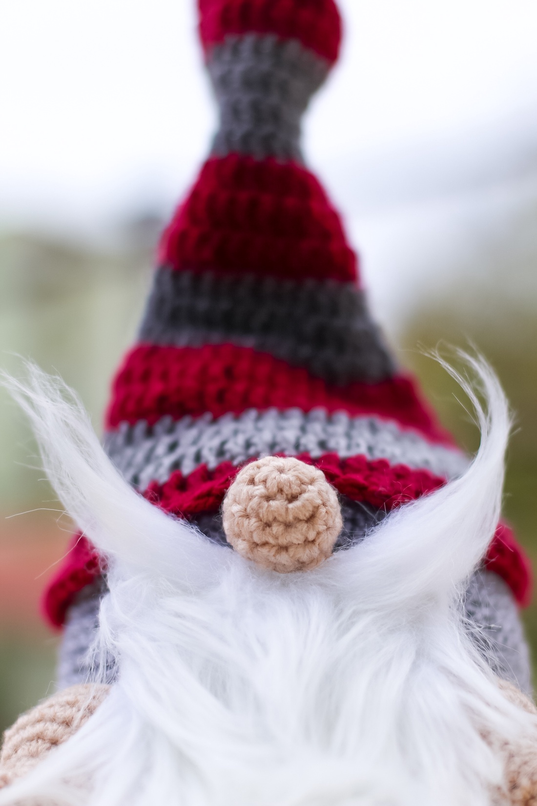 Gnom croșetat - opritor de ușă - casă & stil de viață - decorațiuni de casă - decorațiuni de geam și ușă - opritor de ușă - Artynos.ro