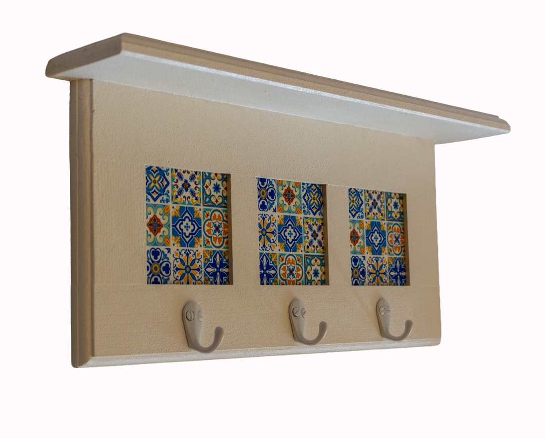 Cuier din lemn cu 3 placi de faianta, 51x9x23 cm - casă & stil de viață - mobilier artizanal - cuier - Artynos.ro