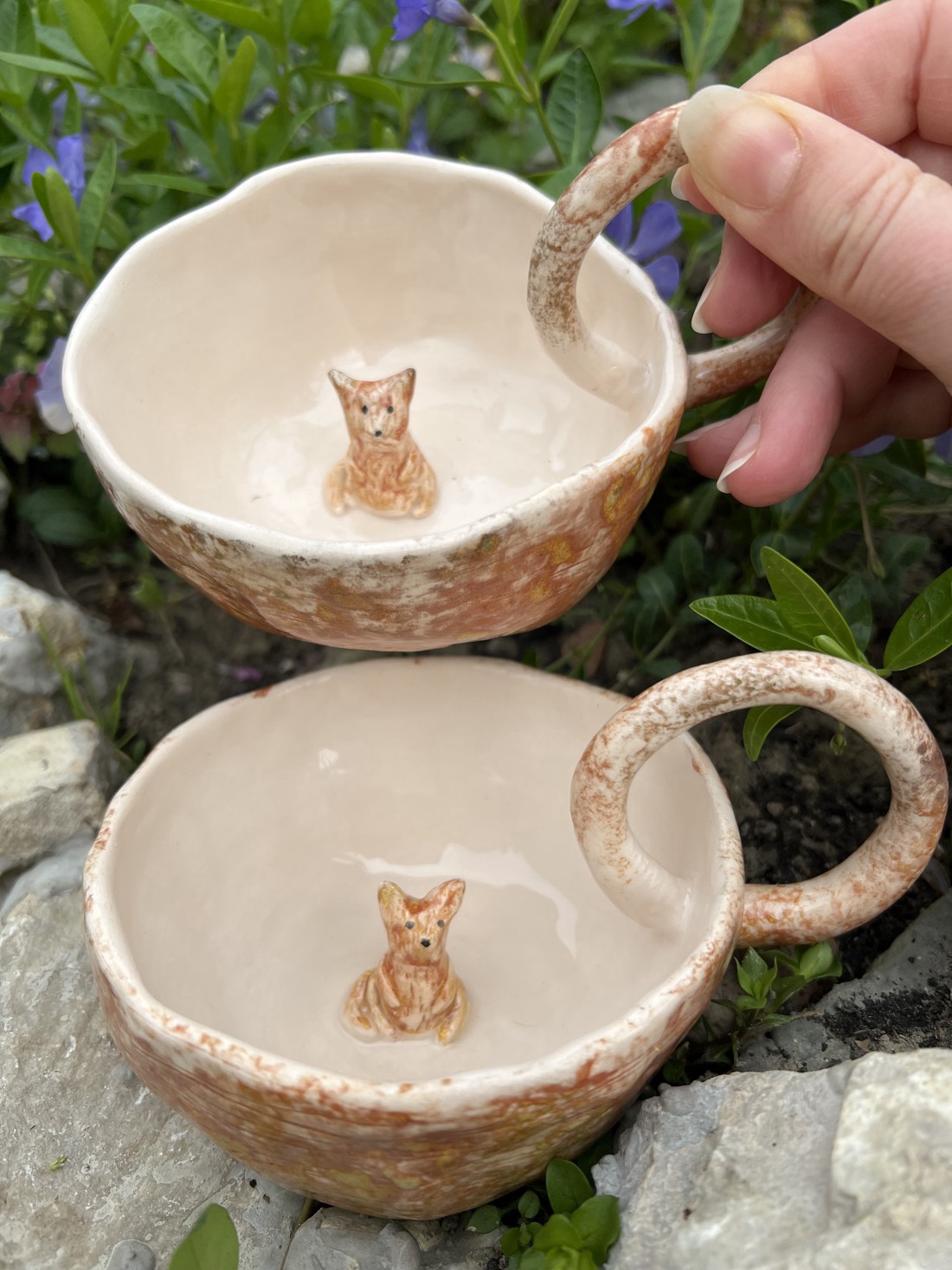 Cană din ceramică realizată manual cu pisoi în interior - casă & stil de viață - accesorii pentru echipamente de bucătărie - accesorii de servire - căni - Artynos.ro Cană din ceramică realizată manual cu pisoi în interior - casă & stil de viață - accesorii pentru echipamente de bucătărie - accesorii de servire - căni - Artynos.ro