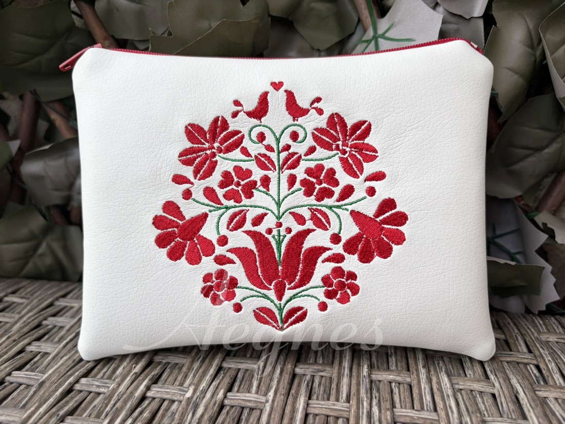 Kalocsai Neszi -  - Artynos.ro