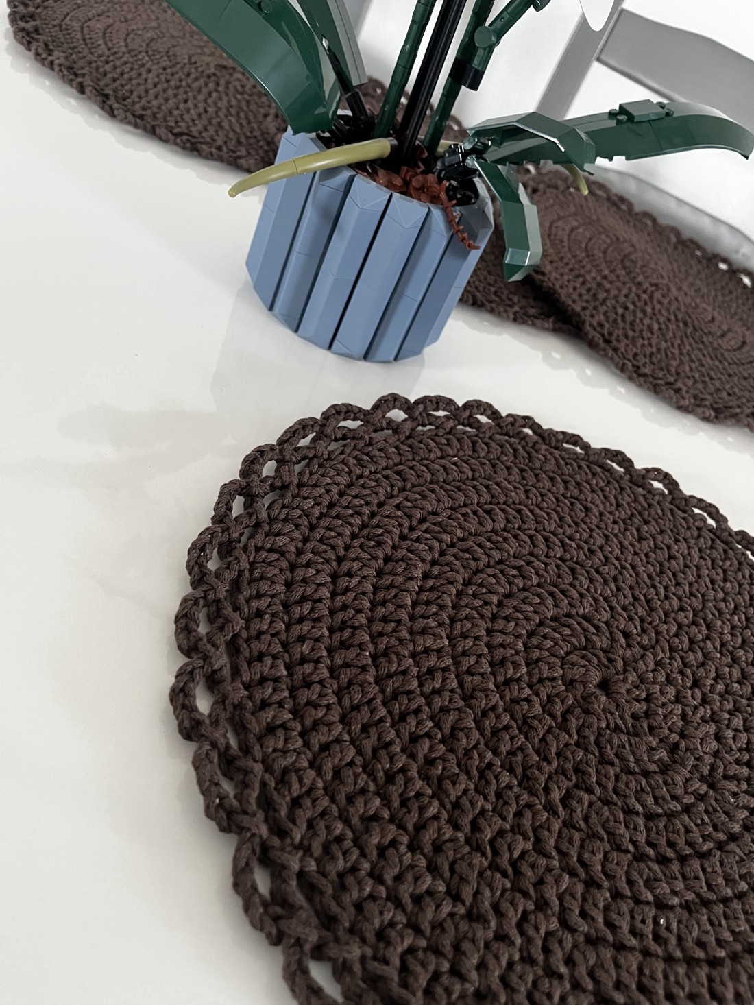 Set de masă croșetat - casă & stil de viață - accesorii pentru decorat casa - decorațiuni de masă și decorațiuni pentru rafturi  - fețe de masă croșetate - Artynos.ro