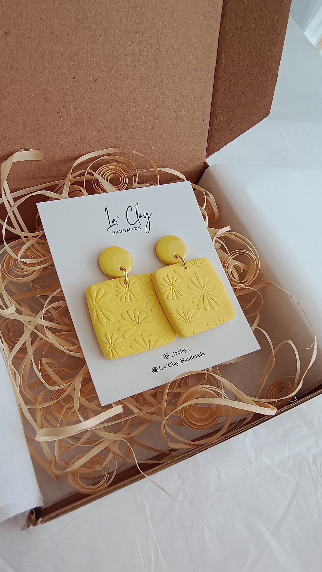 Cercei handmade motive florale  - bijuterii - cercei - cercei lungi - Artynos.ro