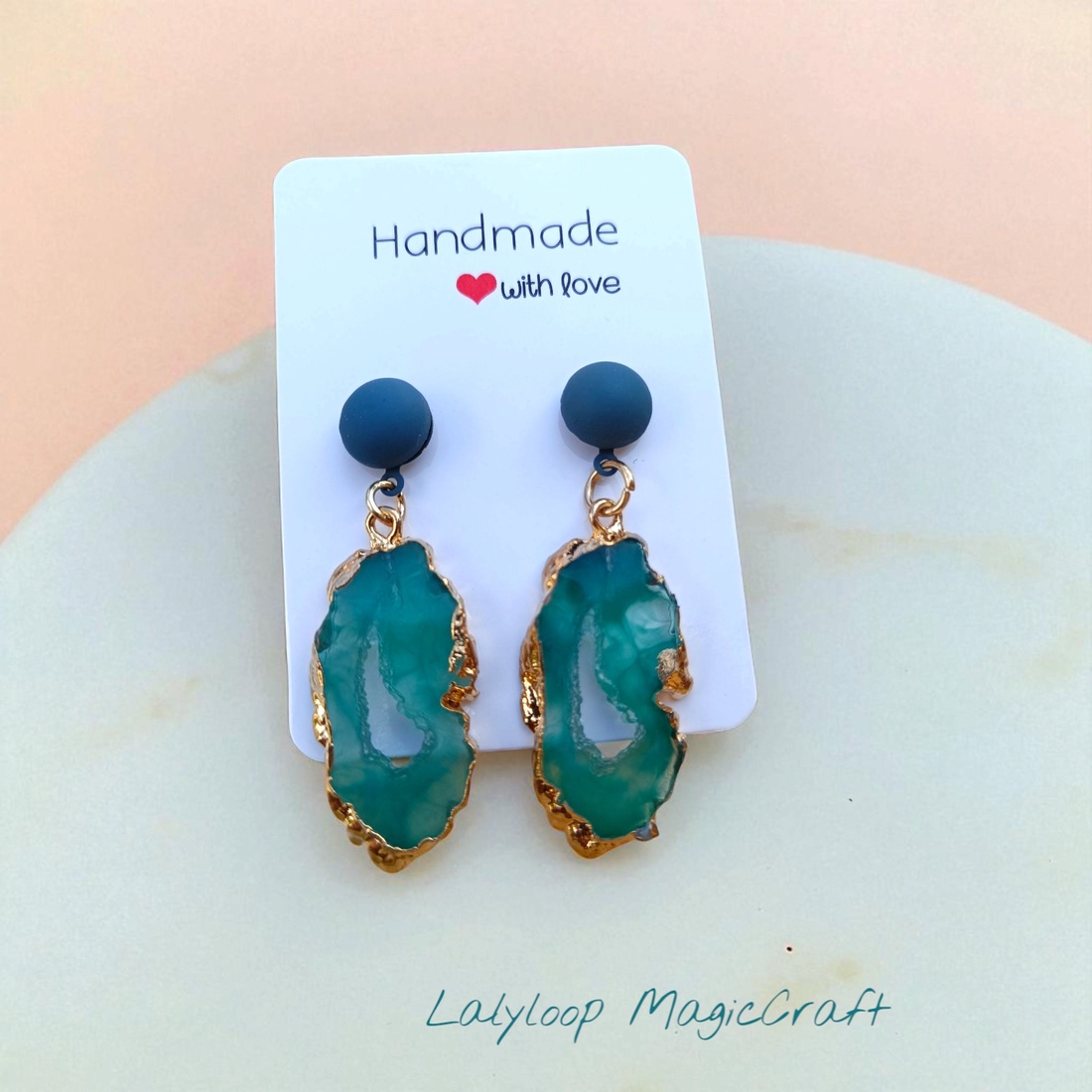 Cercei handmade din rășină model Laguna Albastră - bijuterii - cercei - cercei cu buline - Artynos.ro Cercei handmade din rășină model Laguna Albastră - bijuterii - cercei - cercei cu buline - Artynos.ro