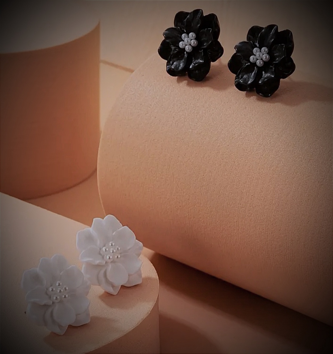 Cercei model Floare - bijuterii - cercei - Artynos.ro