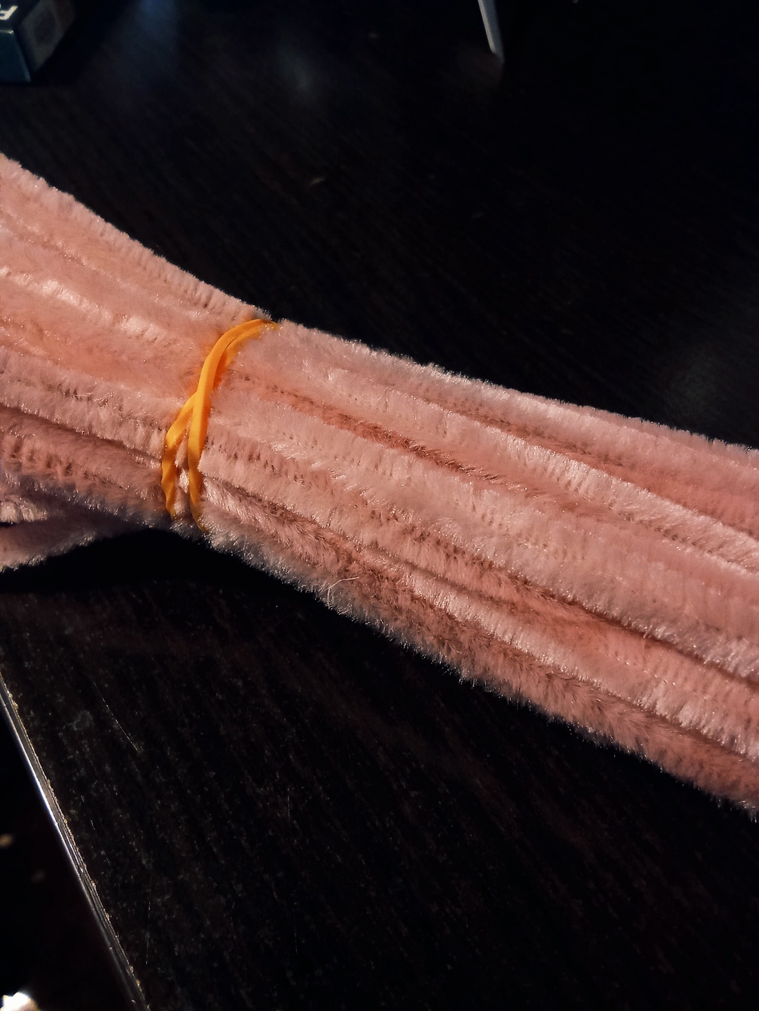 Sarma plușată roz trandafiriu - accessorii și unelte - mărgea, componente de bijuterii - sârmă - Artynos.ro