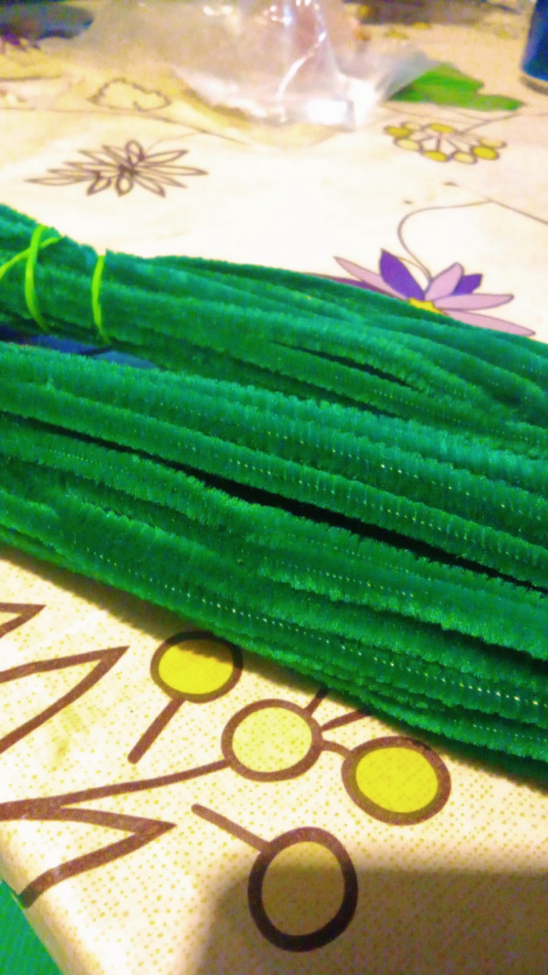 Sârmă plușată Verde- Iarba - casă & stil de viață - decorațiuni de casă - decorațiuni de masă și rafturi - copaci din mărgele și sârmă - Artynos.ro