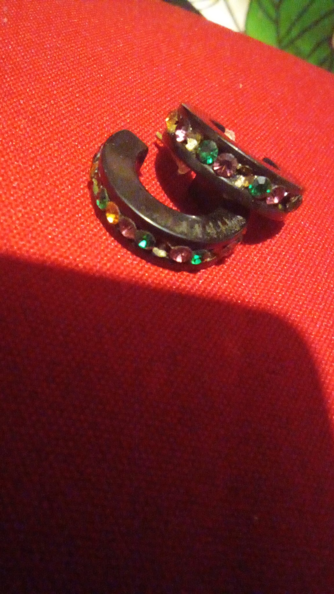 Cercei pietre multicolor -  - Artynos.ro