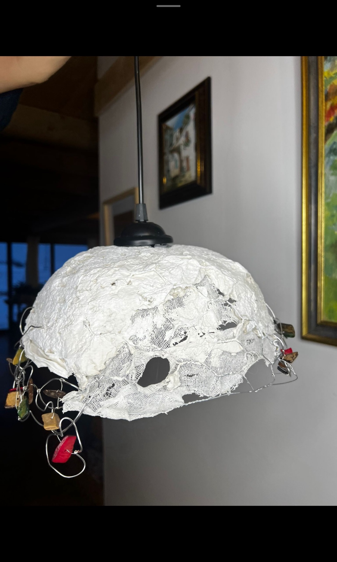 Lampa alba cu margele și sarma - casă & stil de viață - lămpi și corpuri de iluminat - candelabru - Artynos.ro