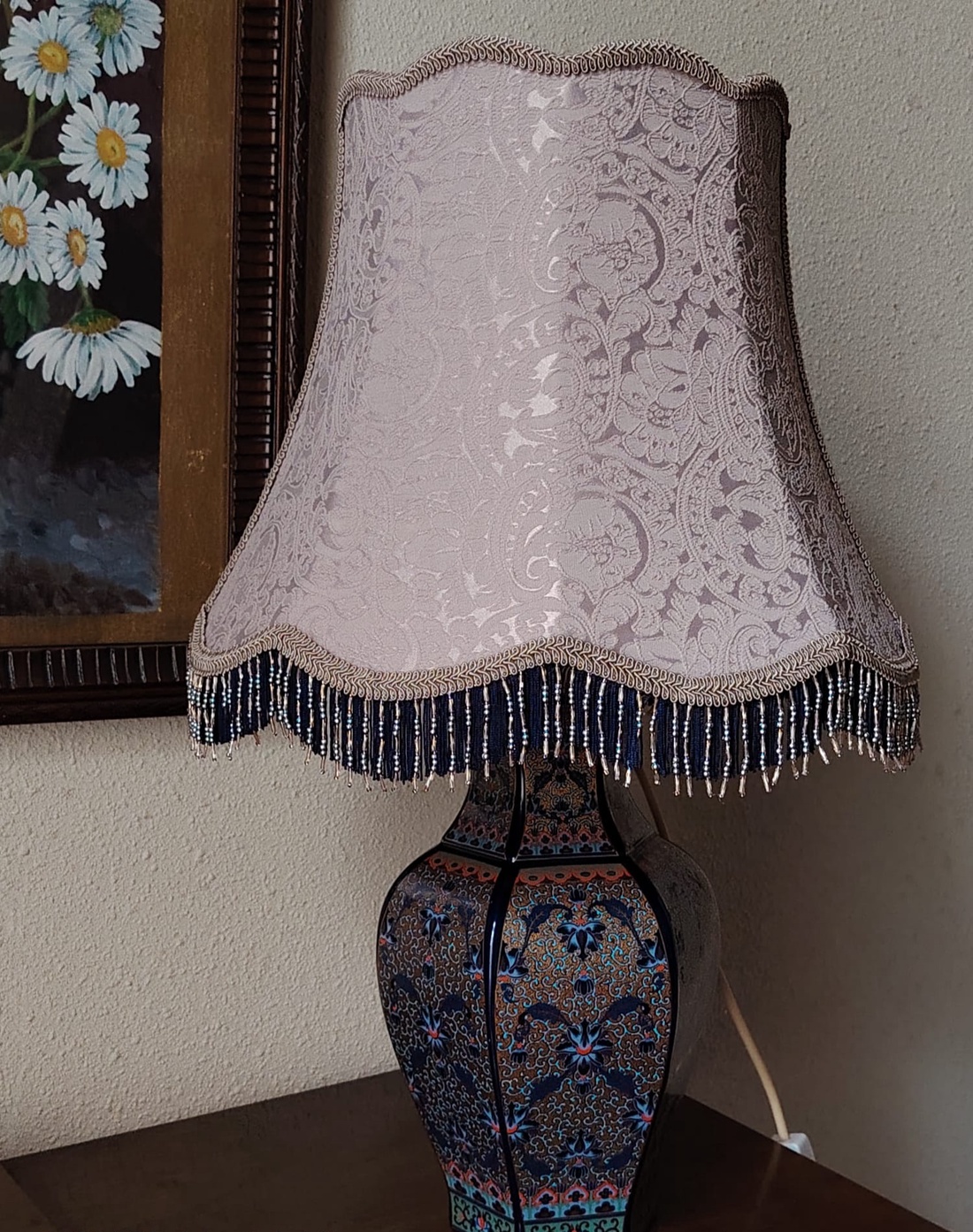Ceramic lamp with hand-sewn lampshade and beaded fringe - casă & stil de viață - lămpi și corpuri de iluminat - candelabru - Artynos.ro