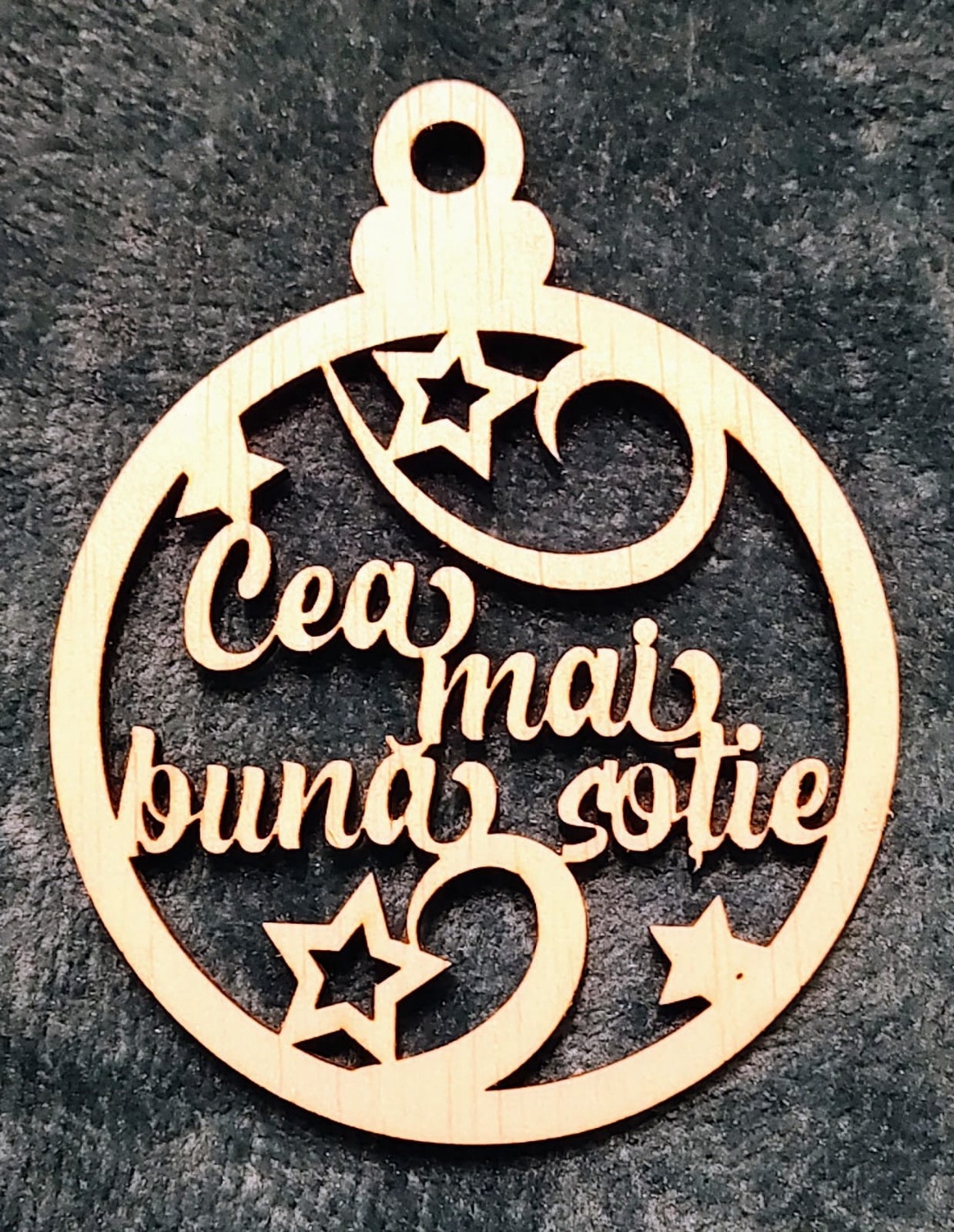 Globuri din lemn personalizate - crăciun - decorațiuni de crăciun de casă - globuri de crăciun - Artynos.ro