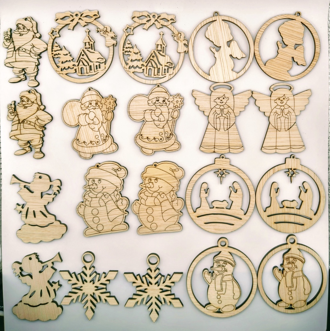 Set globuri de Crăciun din lemn -20 buc - crăciun - decorațiuni de crăciun de casă - globuri de crăciun - Artynos.ro