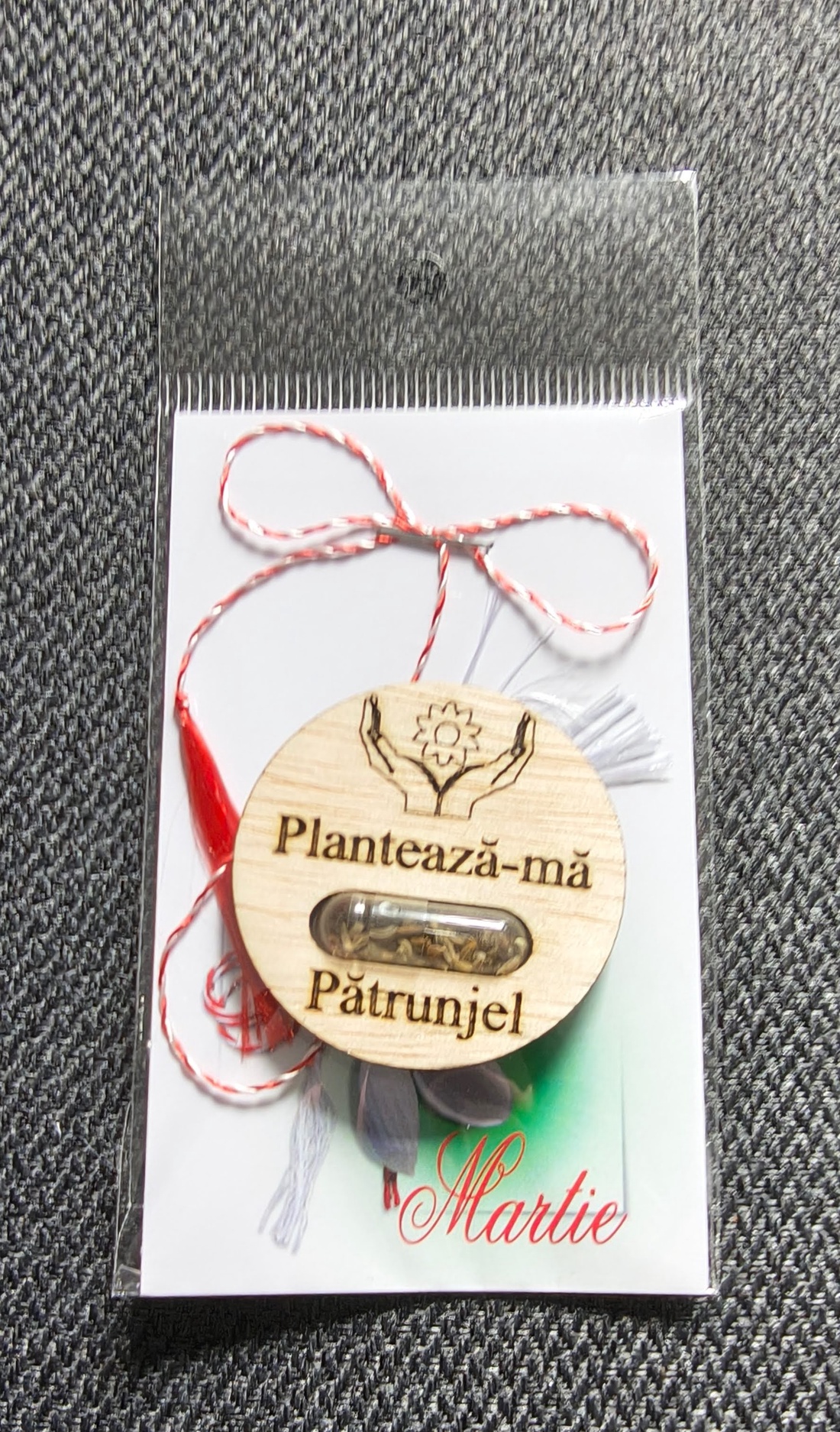 Martisor plantabil - bijuterii - mărțișor - Artynos.ro