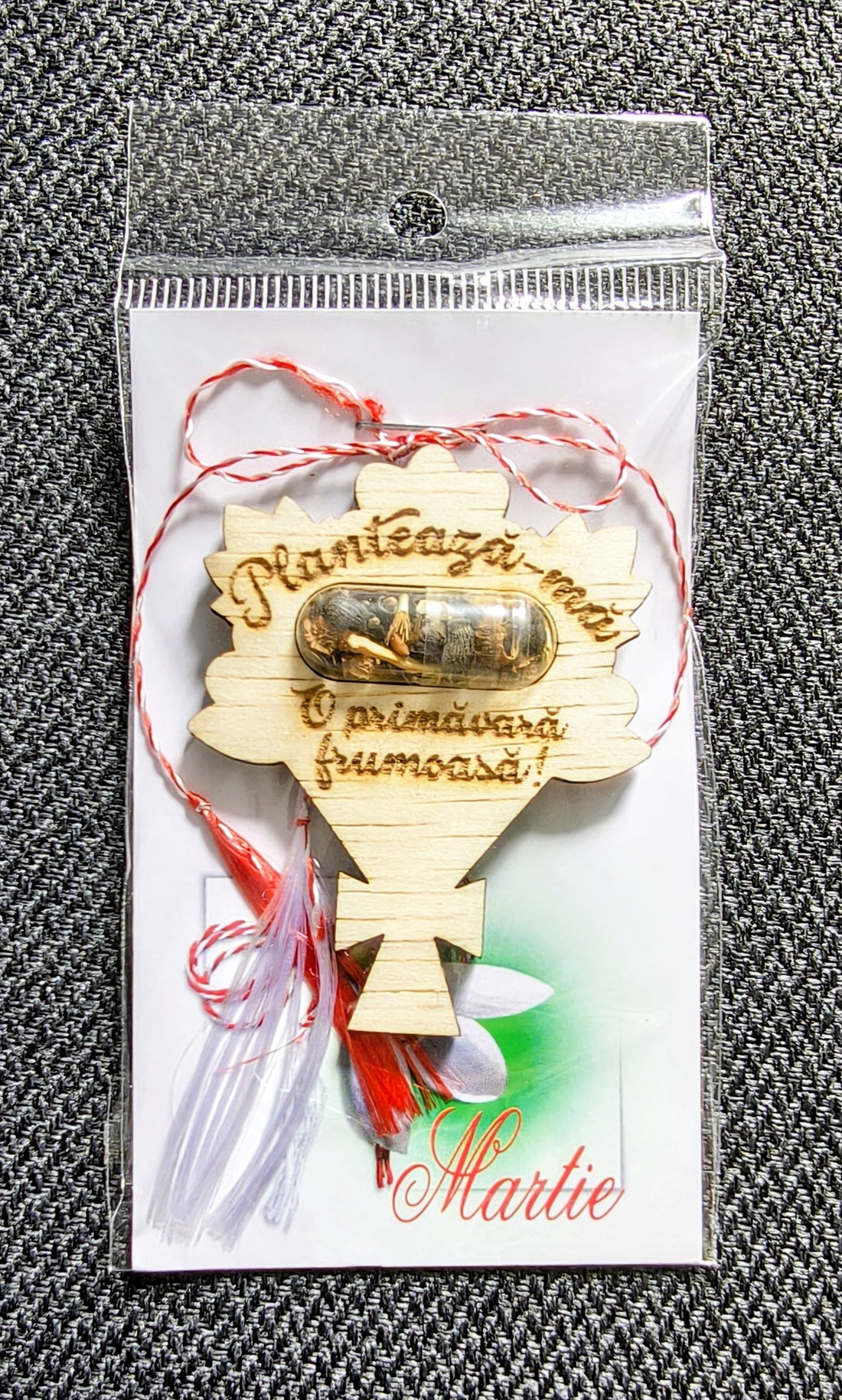 Martisor plantabil cu seminte de flori - bijuterii - mărțișor - Artynos.ro