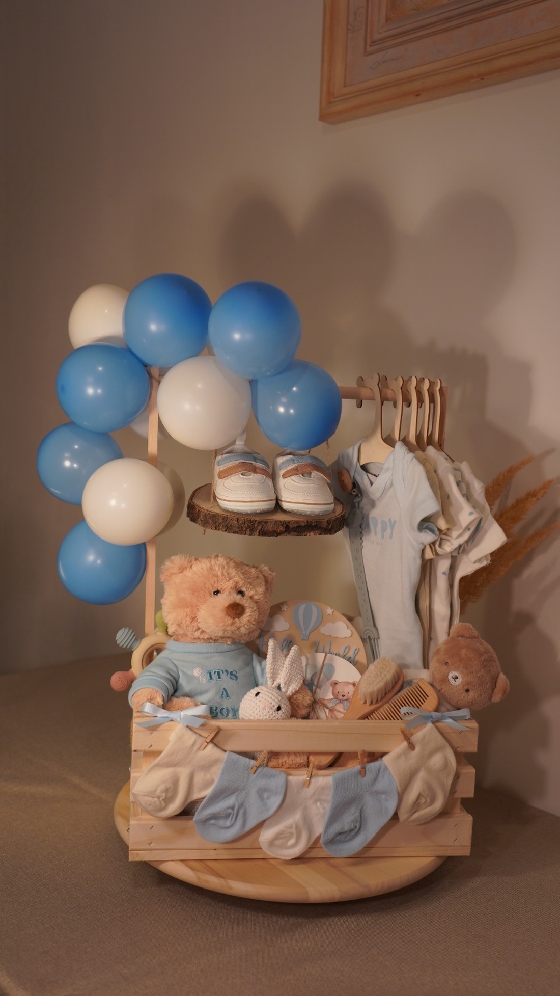Cadou personalizat - Editia It's a boy  - jucării și echipamente pentru copii - daruri de botez - Artynos.ro
