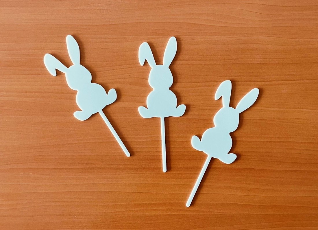 Bețișoare cu iepurașul de Paște � bucurie înflorită pentru grădină -  - Artynos.ro