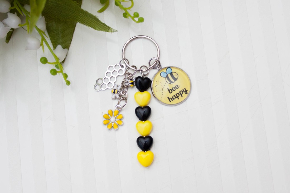 Breloc, accesoriu pentru geantă - Albine negru/galben - genți și portofele - accesorii genți - breloc - Artynos.ro